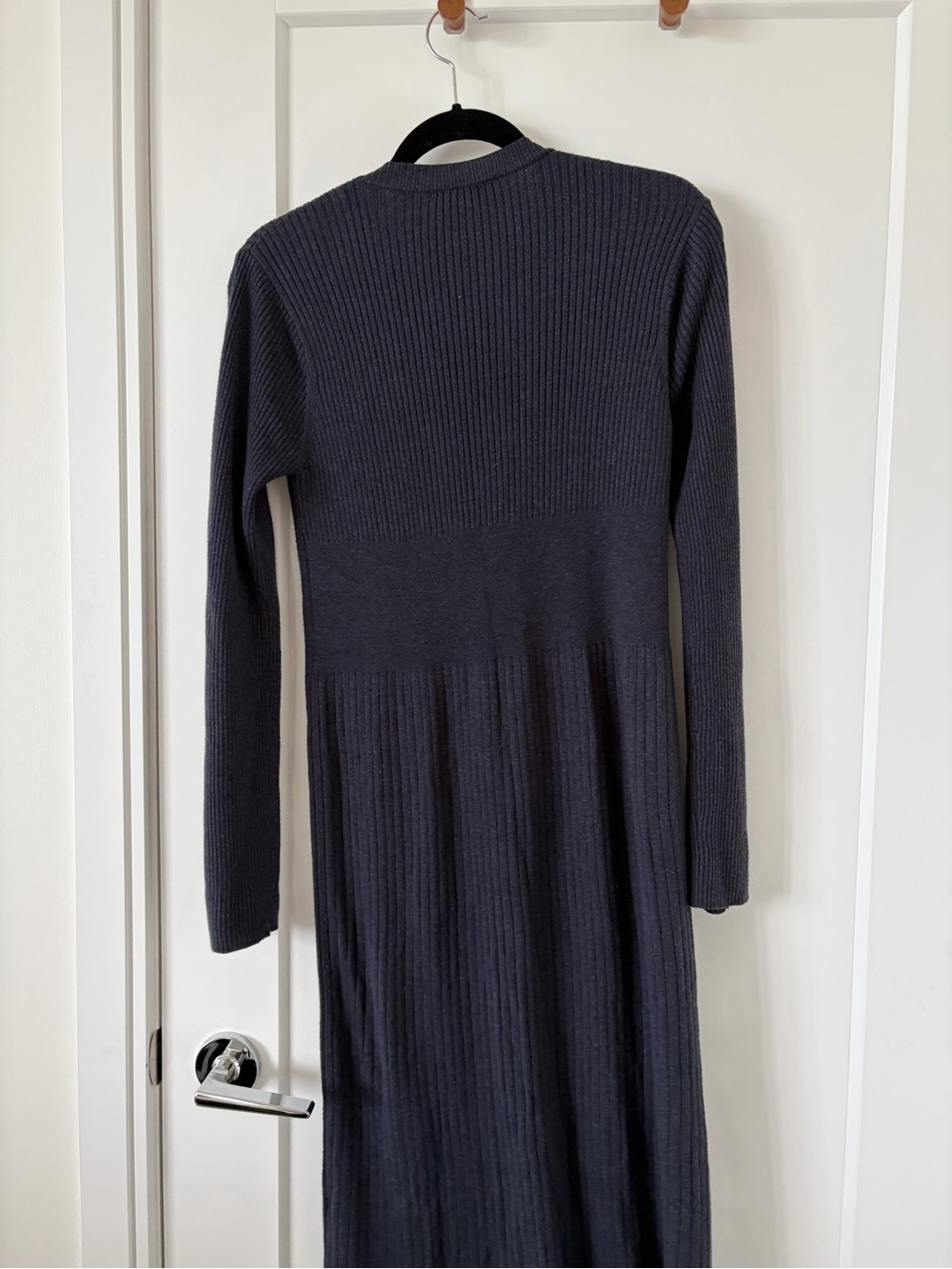 Long Ribbed Knit Button-Front Cardigan - Picture 3 of 3